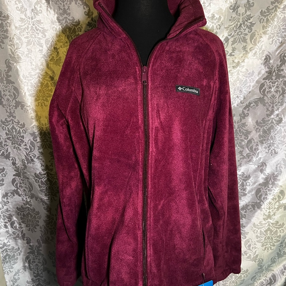 Columbia Women's Deep Burgundy Ski Jacket
